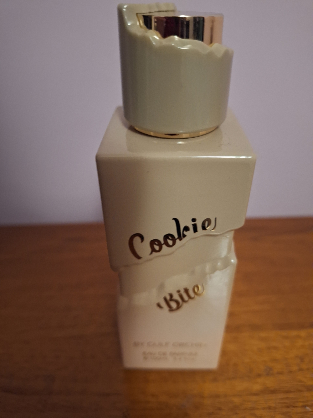 New Out Of Box!Cookie Bite Eau de Toilette - Cream & Gold Bottle